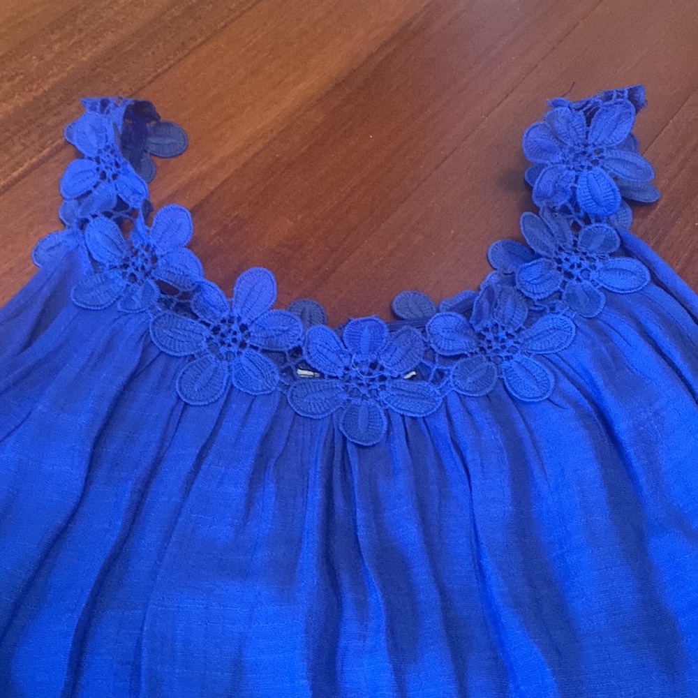 Unique Spectrum Open Shoulder Royal Blue Top - Sz Large